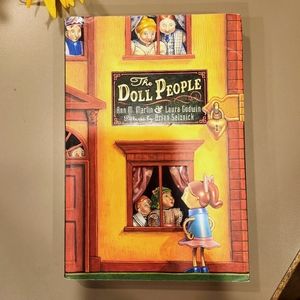 Novel... The Doll People 📖